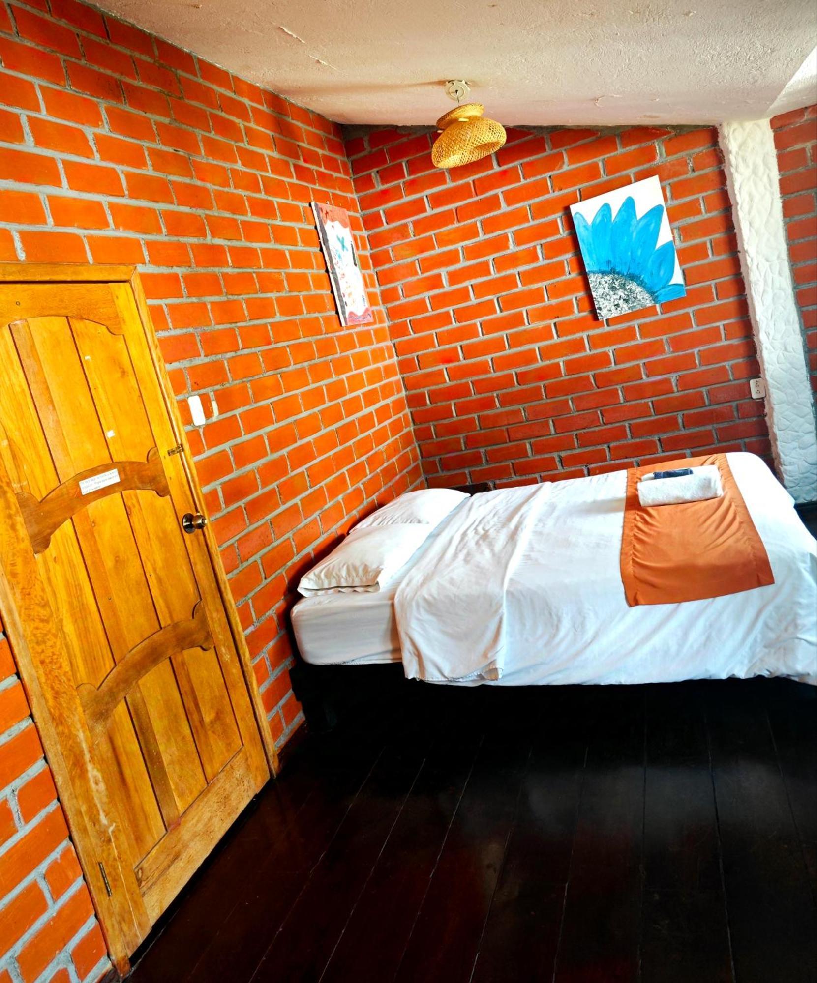 Garden House Hostal Baños Esterno foto